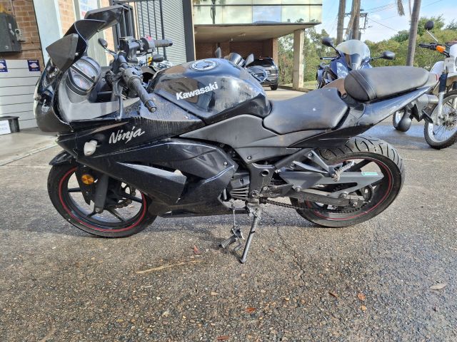 Kawasaki KAWASAKI NINJA 250 EX250J 2009